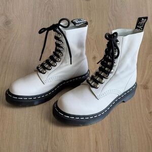 Dr. Martens Women's Bone White 1460 Pascal Virginia Boot